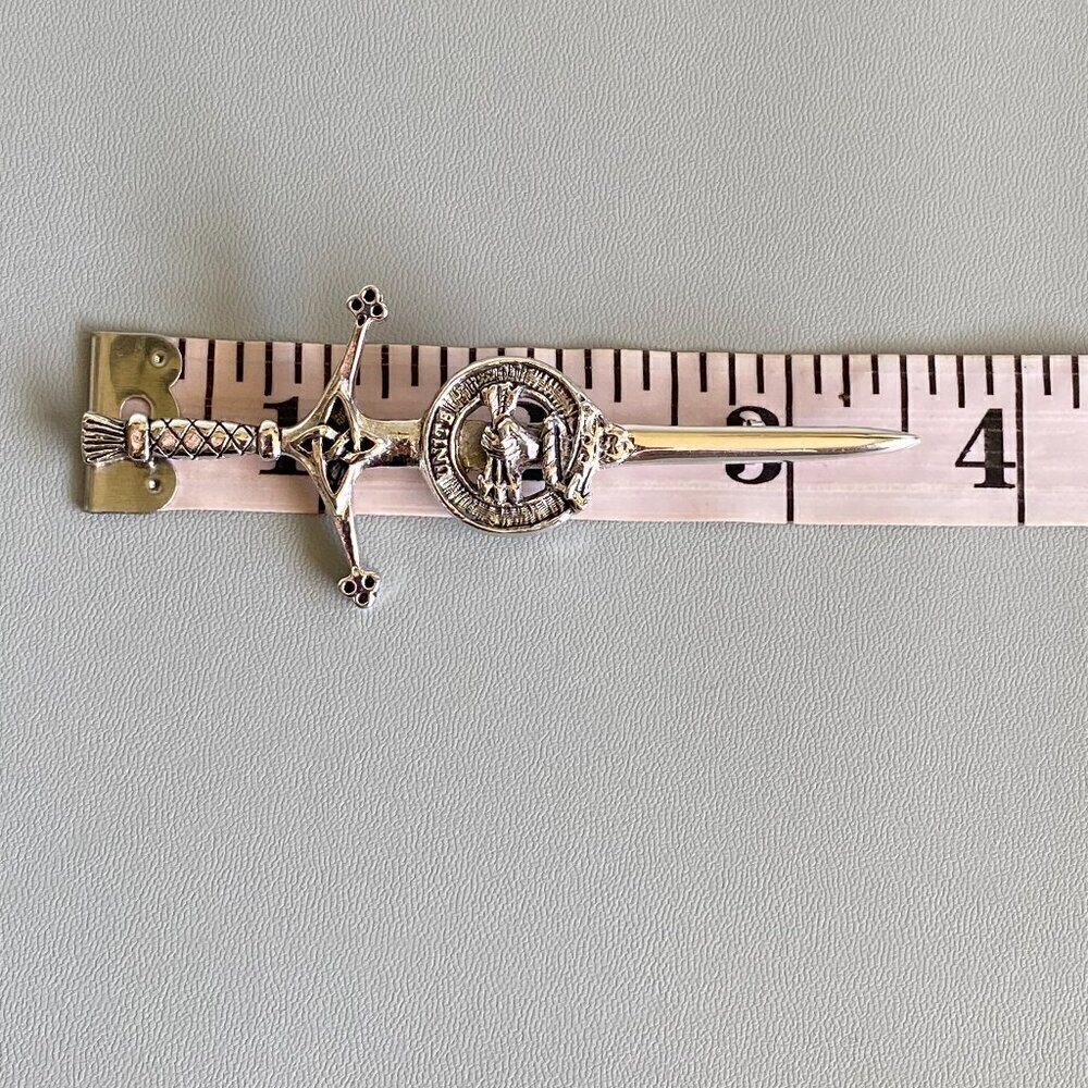 Scottish Clan Brodie Crest Kilt Or Brooch Pin NWOT - Picture 5 of 7